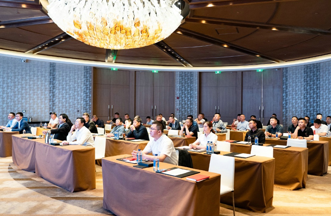 不忘初心，蓄力突破——企鹅体育vip在线全站商用车经销商会议西安站召开